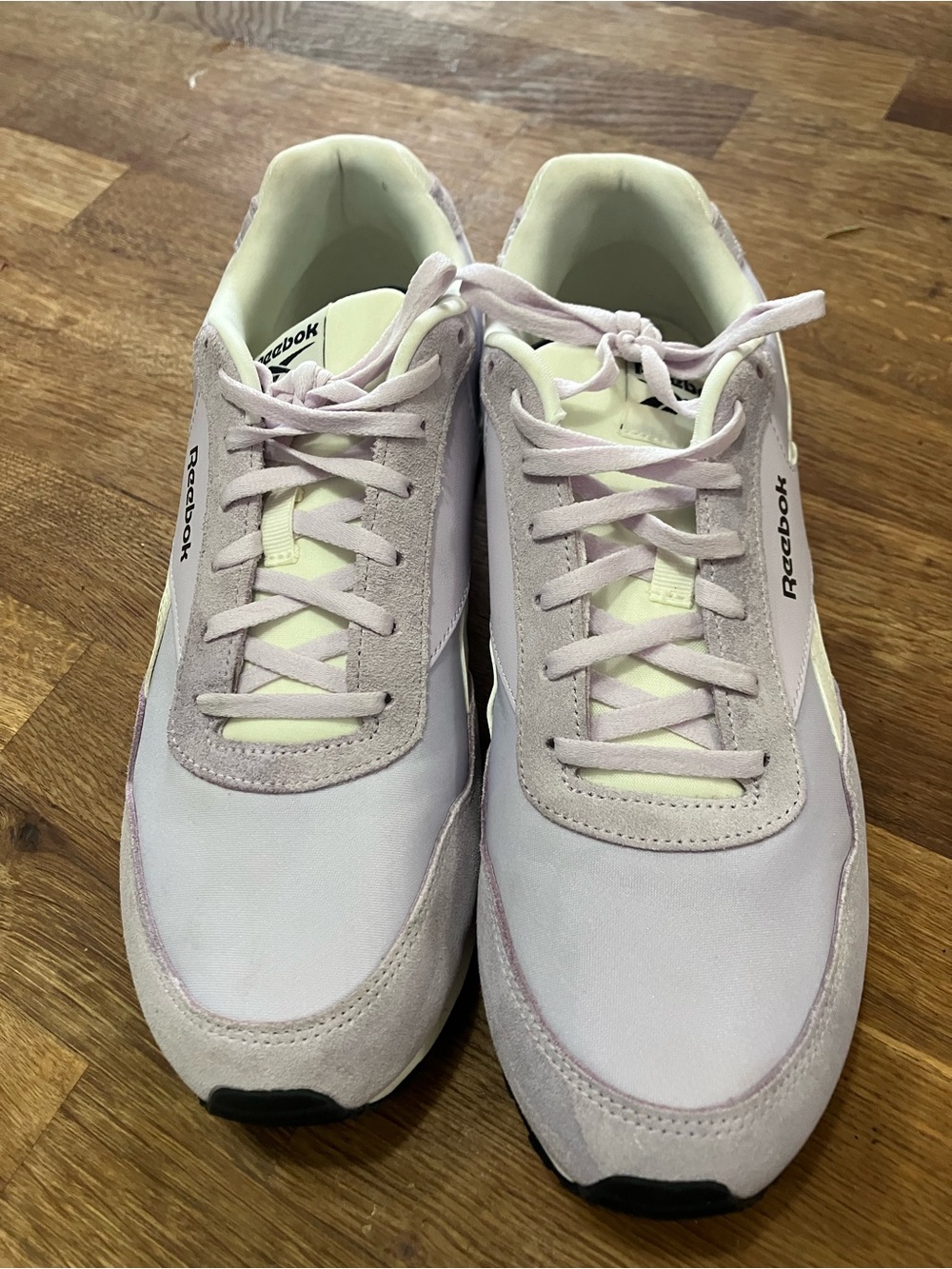 Reebok classic az women’s size 11